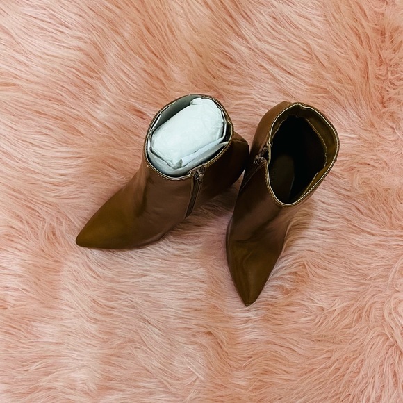 Cognac brown booties - Picture 2 of 2